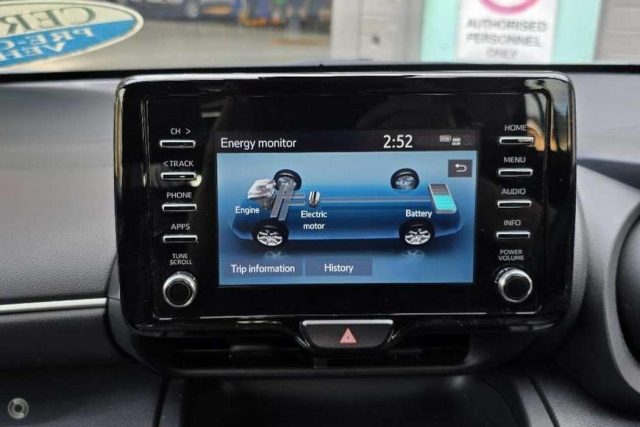 2023 Toyota Yaris Cross Hybrid - Image 7