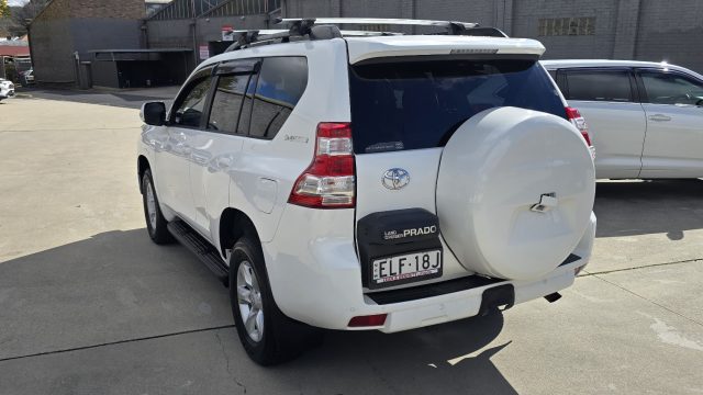 2012 Toyota Prado - Image 12