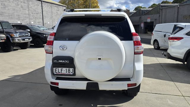 2012 Toyota Prado - Image 13