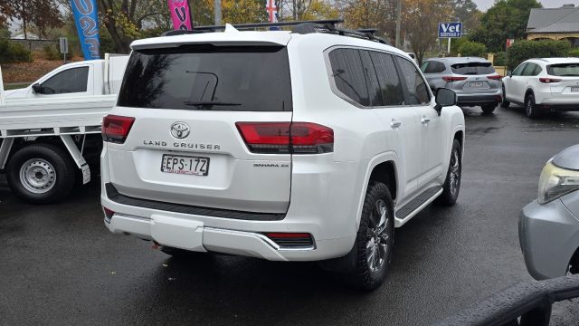 2021 Toyota LandCruiser - Image 10