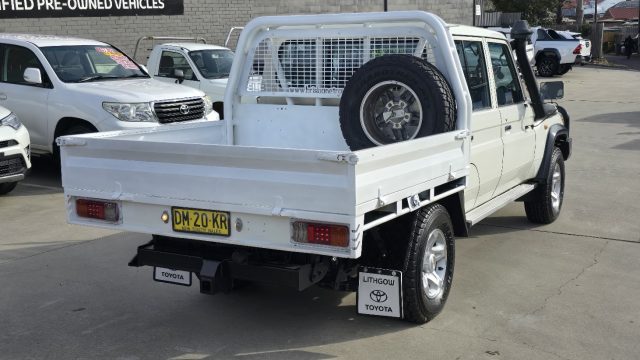 2021 Toyota LandCruiser Military - Image 9