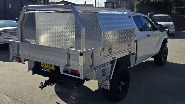 MAZDA BT-50 - Image 10