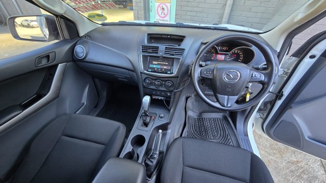 MAZDA BT-50 - Image 16