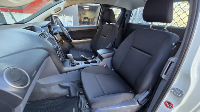 MAZDA BT-50 - Image 17