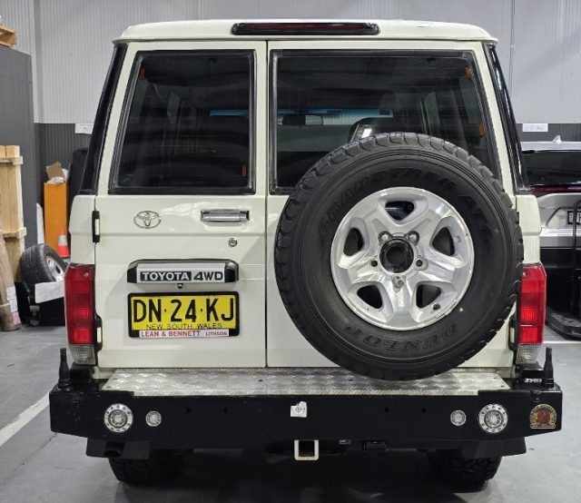 2020 Toyota LandCruiser Military - Image 6