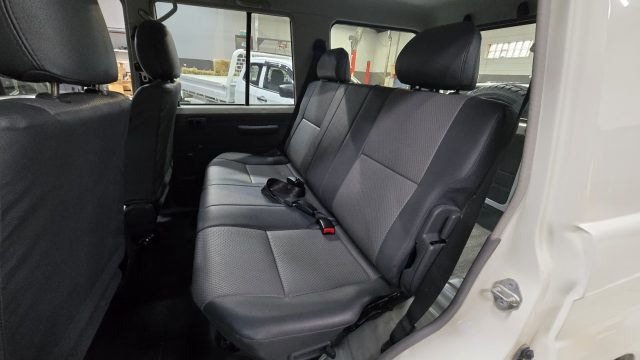 2020 Toyota LandCruiser Military - Image 12