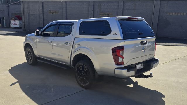 2023 NISSAN NAVARA - Image 11
