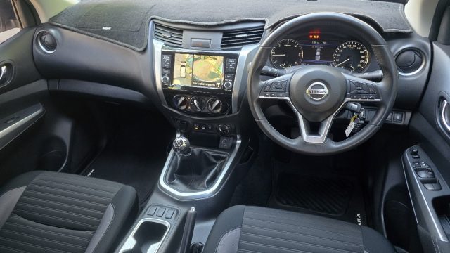 2023 NISSAN NAVARA - Image 2