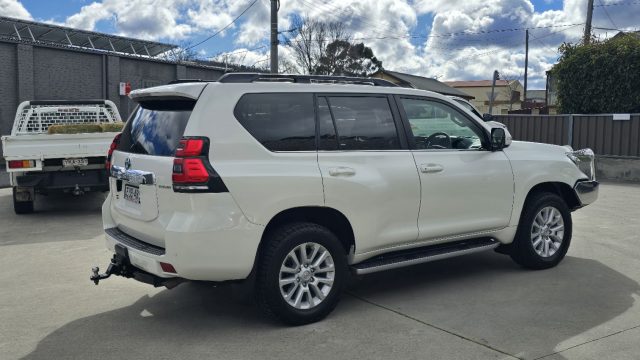 2021 Toyota Prado - Image 7