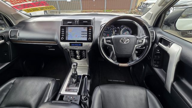 2021 Toyota Prado - Image 14