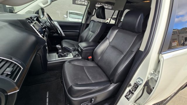 2021 Toyota Prado - Image 18