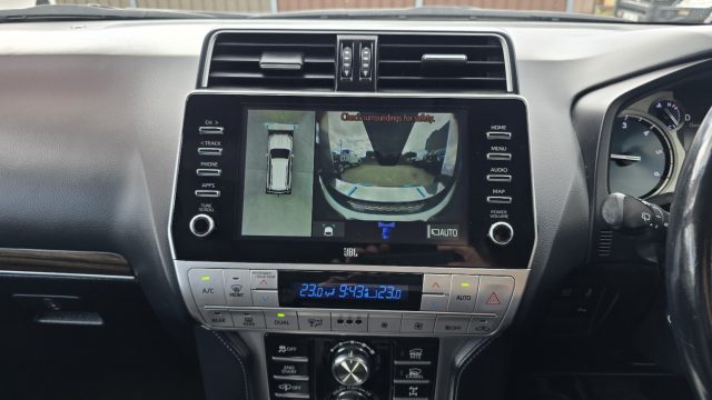 2021 Toyota Prado - Image 23