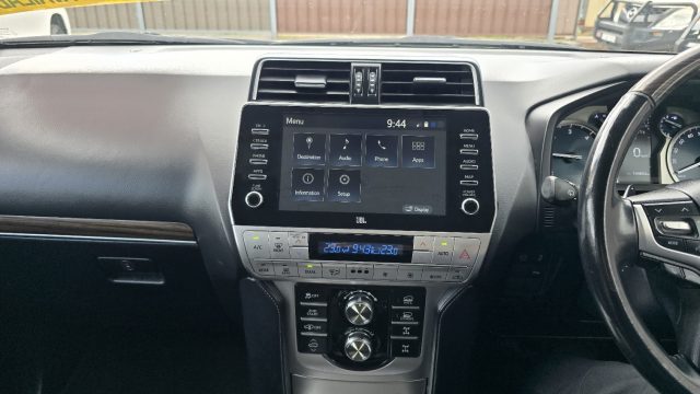 2021 Toyota Prado - Image 24