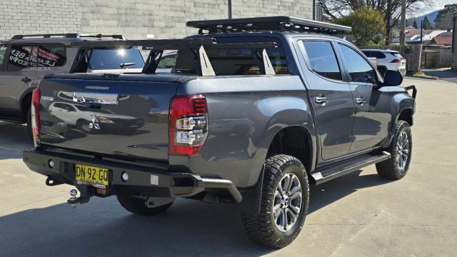 2023 MITSUBISHI TRITON - Image 11