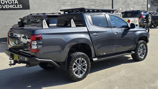 2023 MITSUBISHI TRITON - Image 12