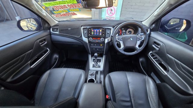 2023 MITSUBISHI TRITON - Image 2