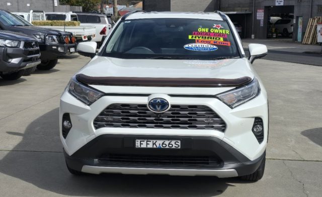2021 Toyota Rav4 Hybrid - Image 4