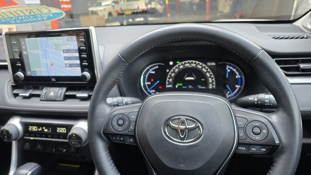 2021 Toyota Rav4 Hybrid - Image 18