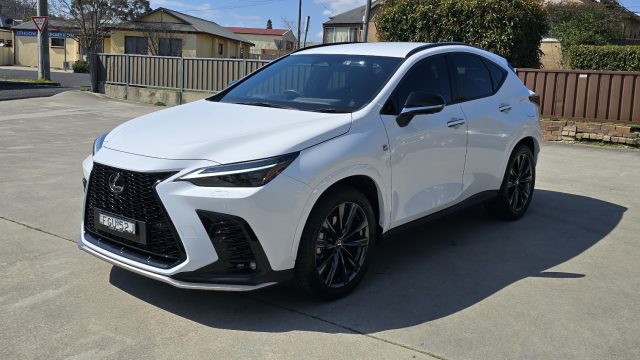 2024 Lexus NX350h - Image 6