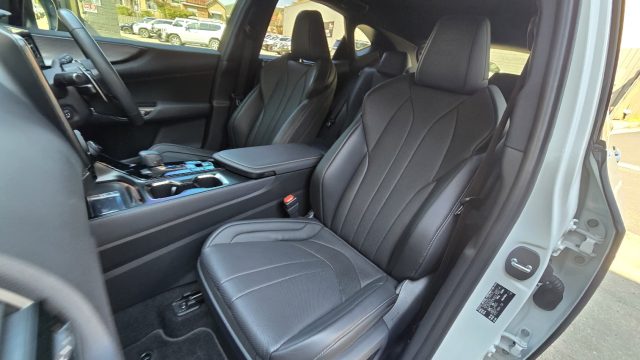 2024 Lexus NX350h - Image 18