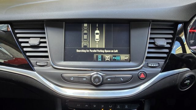 2016 Holden ASTRA - Image 21