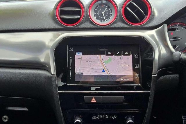 2017 SUZUKI VITARA - Image 11
