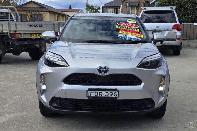 2023 Toyota Yaris Cross Hybrid - Image 6