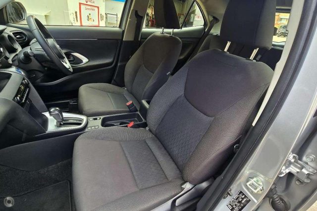 2023 Toyota Yaris Cross Hybrid - Image 9