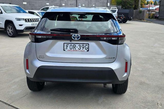 2023 Toyota Yaris Cross Hybrid - Image 13