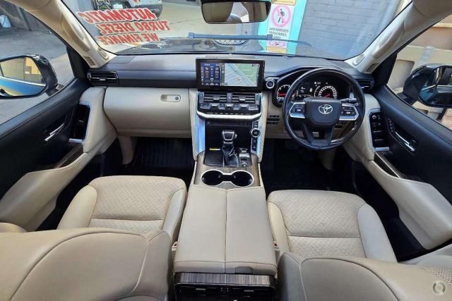 2022 Toyota LandCruiser - Image 4
