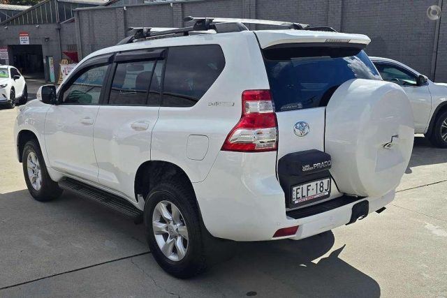 2016 Toyota Prado - Image 9