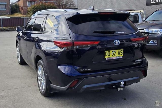 2022 Toyota Kluger Hybrid - Image 10