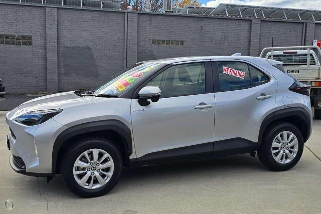 2023 Toyota Yaris Cross Hybrid - Image 16