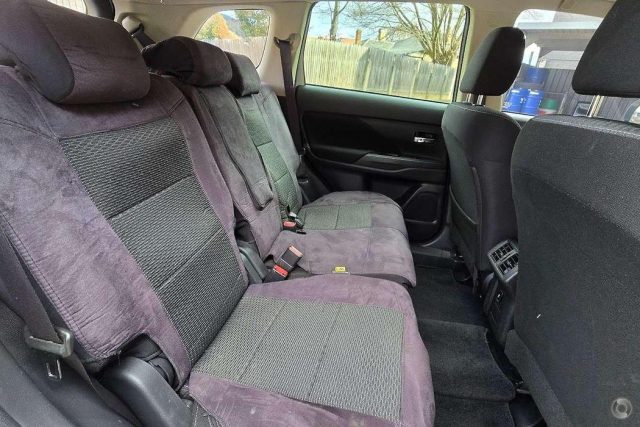 2019 MITSUBISHI OUTLANDER - Image 22