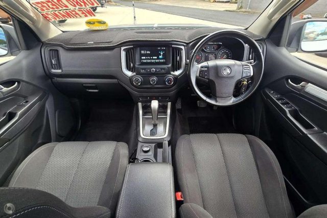 2019 Holden TRAILBLAZER - Image 3