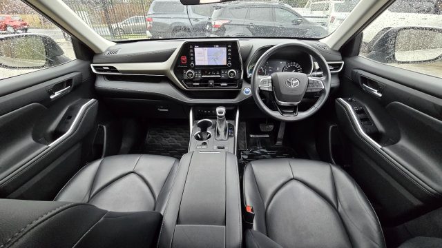 2021 Toyota Kluger Hybrid - Image 2