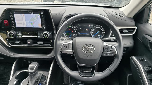 2021 Toyota Kluger Hybrid - Image 8