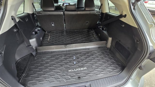 2021 Toyota Kluger Hybrid - Image 11