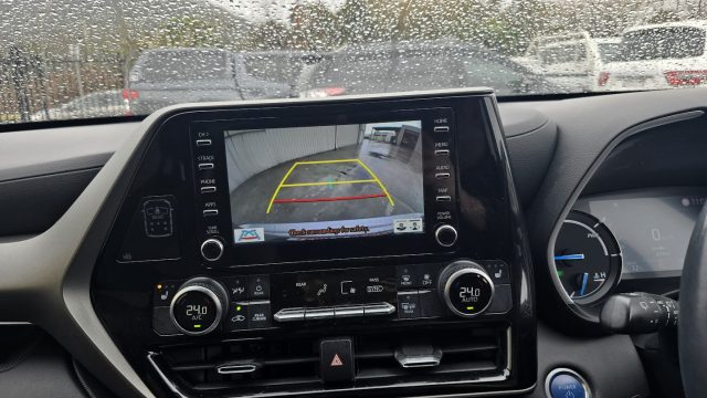 2021 Toyota Kluger Hybrid - Image 17