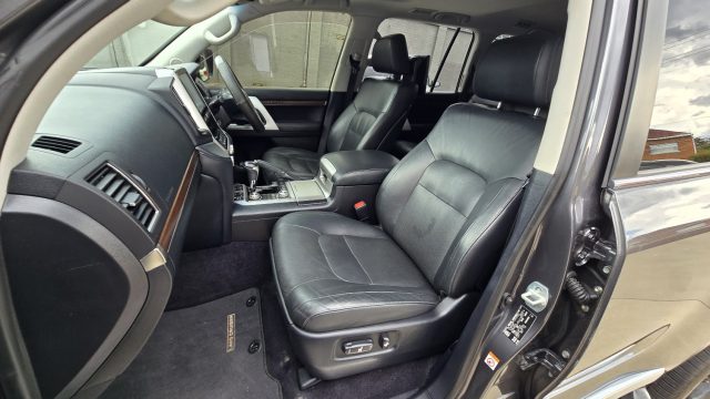 2016 Toyota LandCruiser - Image 12