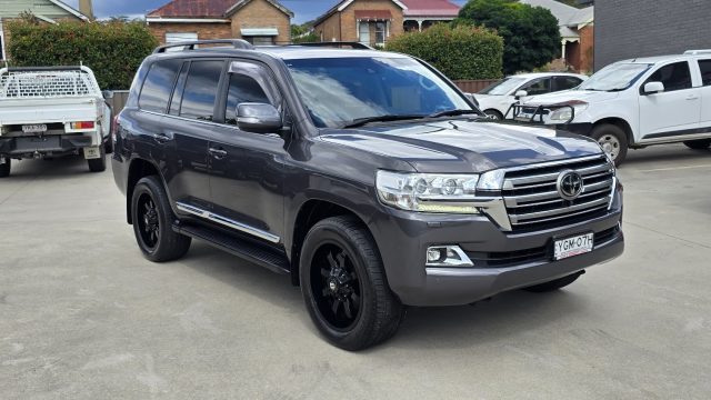 2016 Toyota LandCruiser - Image 20