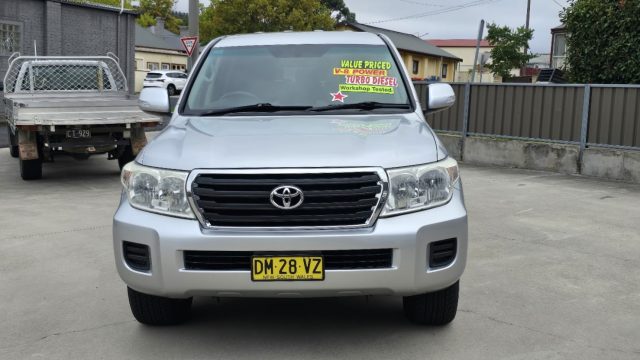 2014 Toyota LandCruiser - Image 6