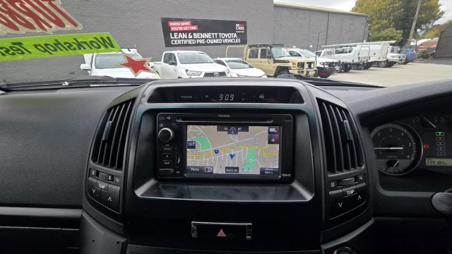 2014 Toyota LandCruiser - Image 23