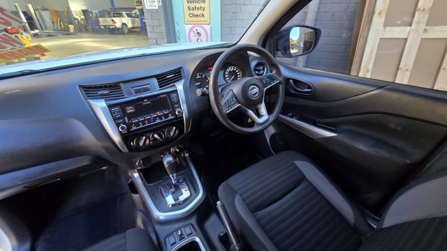 2021 NISSAN NAVARA - Image 18
