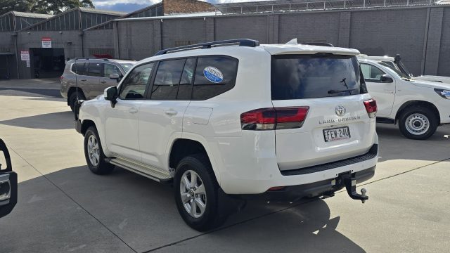 2022 Toyota LandCruiser - Image 10