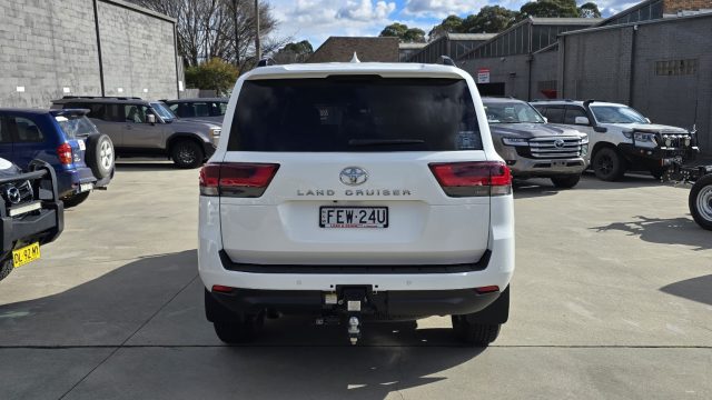 2022 Toyota LandCruiser - Image 11