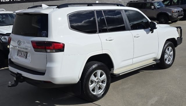 2022 Toyota LandCruiser - Image 12