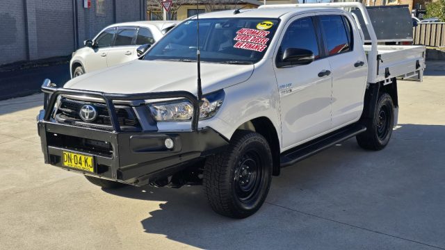2020 Toyota Hilux - Image 5