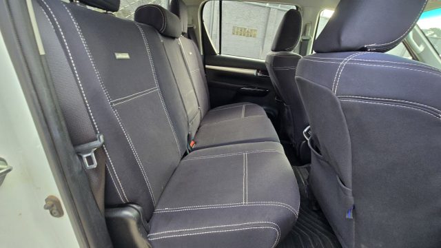 2017 Toyota Hilux - Image 19