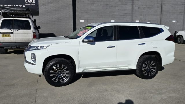2022 MITSUBISHI PAJERO SPORT - Image 12
